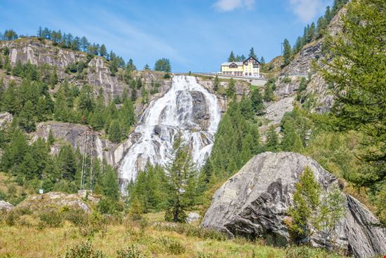 Cascate del Toce Le cascate liberty del Piemonte Kate_gps - Shutterstock.com 