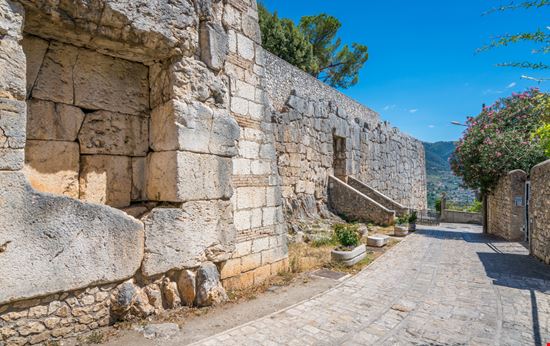 Alatri Acropoli Stefano_Valeri - Shutterstock.com 