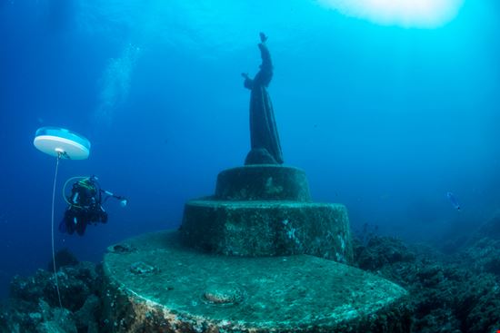 Escursione a San Fruttuoso di Capodimonte Escursione a San Fruttuoso di Capodimonte Cristian Umili - Shutterstock.com 