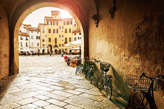 Lucca_Piazza