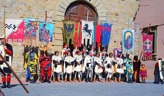 Giostra del Saracino Giostra del Saracino maudanros / Shutterstock.com 