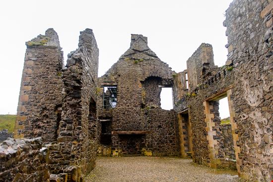Castello di Dunluce Castello di Dunluce Anton_Ivanov - Shutterstock.com 