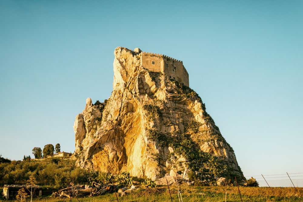 Castello Chiaramontano