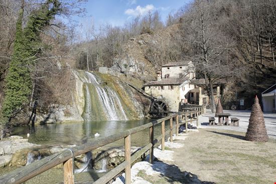 Molinetto della Croda Molinetto della Croda FEDELE FERRARA - Shutterstock.com 