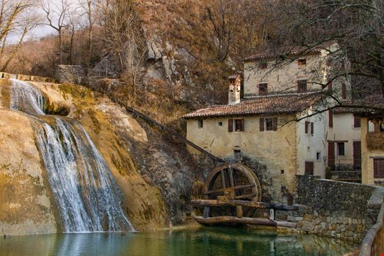 Molinetto della Croda Molinetto della Croda Romenta / Shutterstock.com 