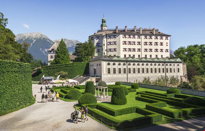 Castello di Ambras - Castello di Ambras - ELEPHOTOS / Shutterstock.com