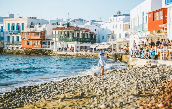 Mikonos Piccola Venezia Finn stock / Shutterstock.com 