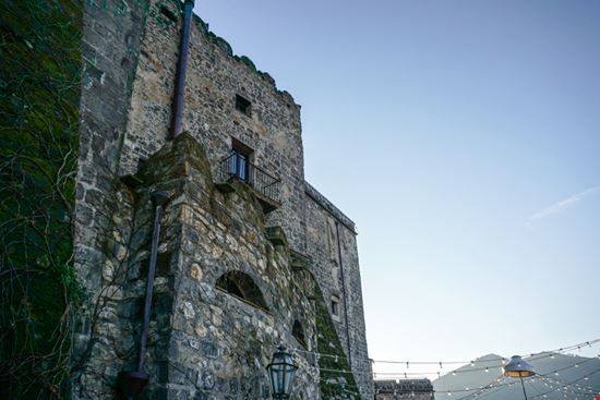 Castello di Limatola Castello di Limatola AlexanderM UK - Shutterstock.com 