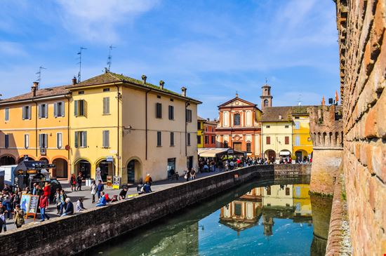 Fontanellato Fontanellato s74 / Shutterstock.com 
