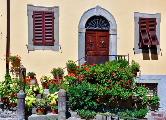 Cutigliano Cutigliano maudanros - Shutterstock.com 