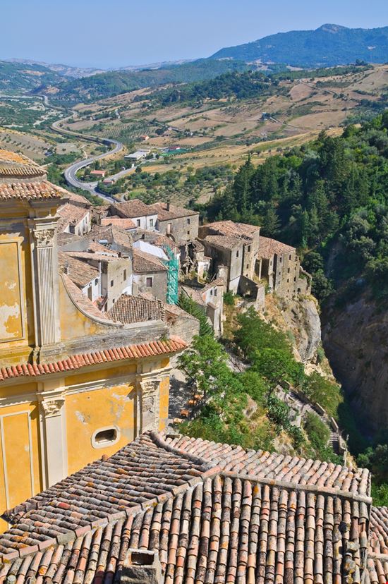 Oriolo Oriolo Di Mi.Ti. - Shutterstock.com 