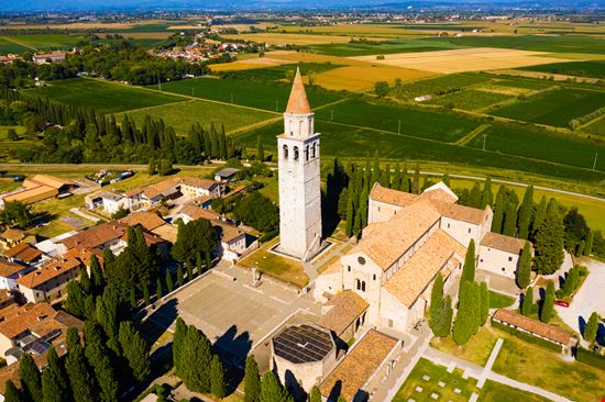 Basilica di Santa Maria Assunta Basilica di Santa Maria Assunta JackF - Istockphoto.com 