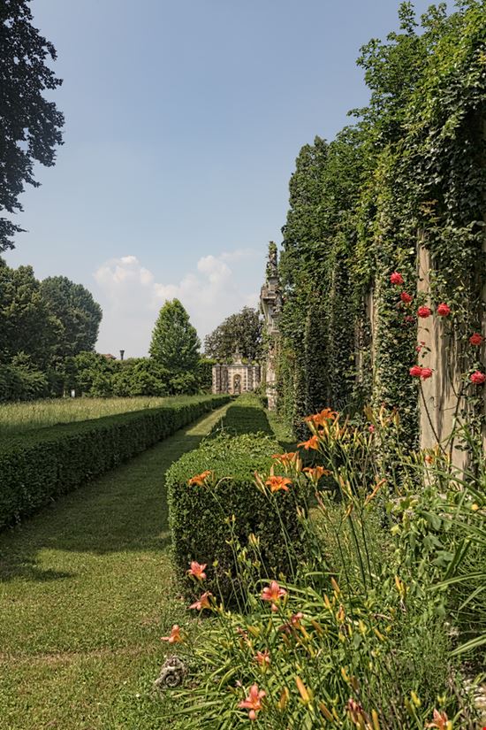 Villa Pisani La Nazionale FEDELE FERRARA - Shutterstock.com 