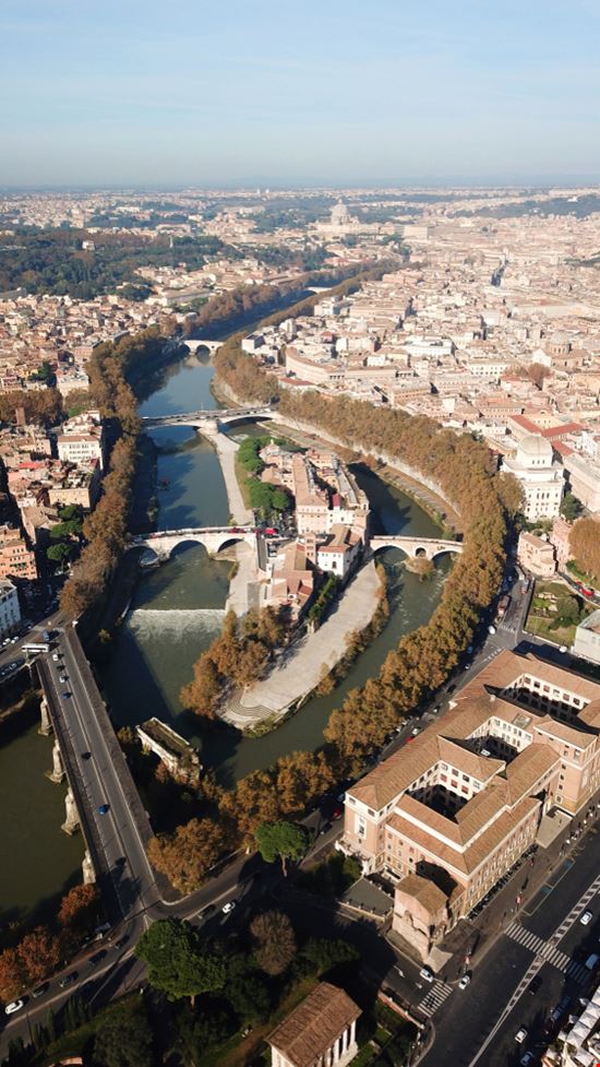 Isola Tiberina Isola Tiberina Aerial-motion - Shutterstock.com 