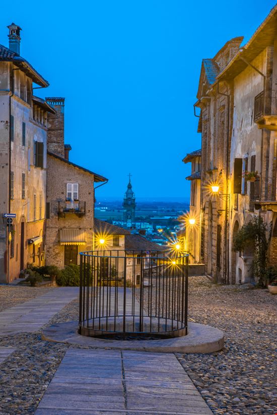 Saluzzo Saluzzo ALESSANDRO GIAMELLO - Shutterstock.com 