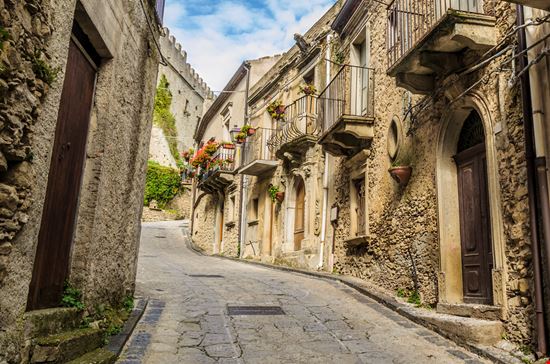 Montalbano Elicona Montalbano Elicona Mario Eduardo KOUFIOS FRAIZ - Istockphoto.com 