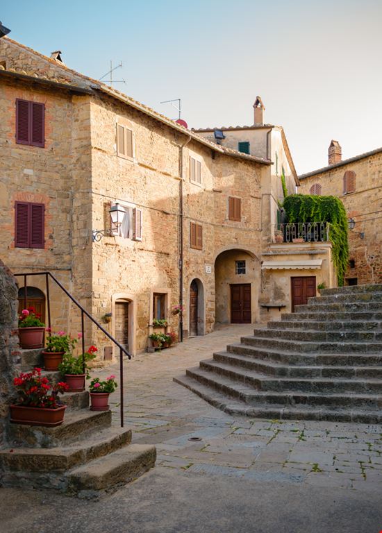 Monticchiello Monticchiello Jan Cattaneo - Shutterstock.com 