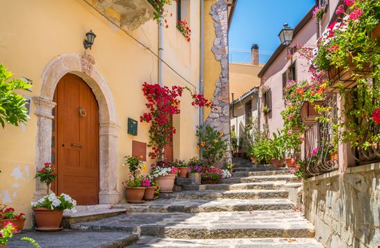 Forza d'Agrò Forza d'Agrò e55evu - Istockphoto.com 