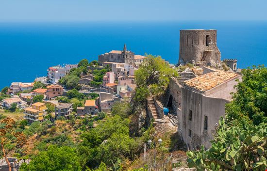 Forza d'Agrò Forza d'Agrò e55evu - Istockphoto.com 