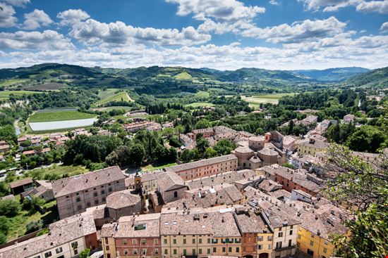 Brisighella Brisighella Shutterstock.com 