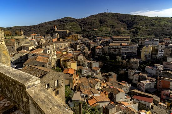 Castiglione di Sicilia Castiglione di Sicilia mikefai - Shutterstock.com 