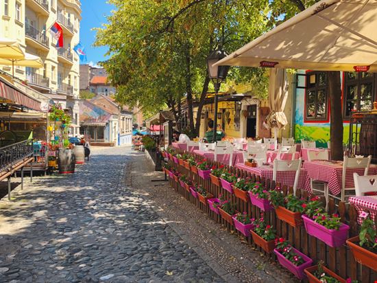 Belgrado Skadarlija Kana Movana / Shutterstock.com 