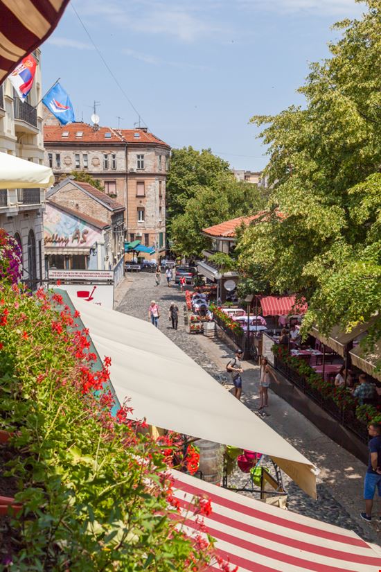 Belgrado Skadarlija Tomislav Pinter / Shutterstock.com 