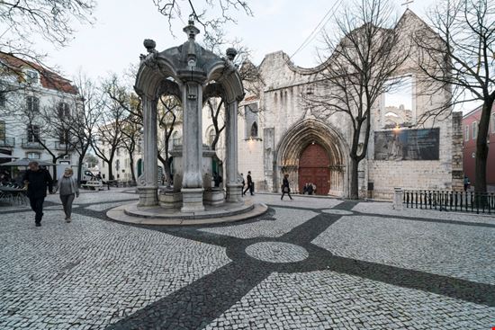 Lisbona Igreja Do Carmo Sergio Delle Vedove / Shutterstock.com 