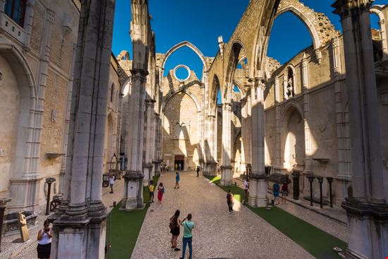 Lisbona Igreja Do Carmo Willowtreehouse / Shutterstock.com 