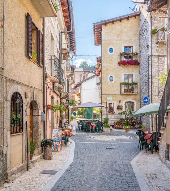 Pescasseroli Pescasseroli Stefano_Valeri - Shutterstock.com 