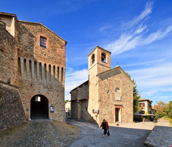 Torrechiara Castle Parma Claudia Norberg-Schulz / Shutterstock.com 
