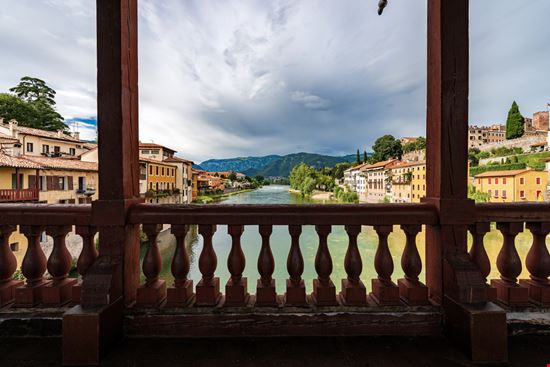 Ponte degli Alpini Il ponte storico di Bassano Alberto Masnovo 