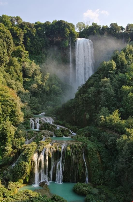 Cascate delle Marmore Scatti della Cascata LianeM - Shutterstock.com 