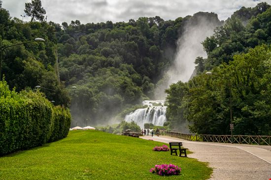Cascate delle Marmore Scatti della Cascata REDMASON / Shutterstock.com 