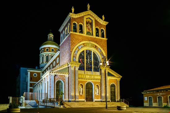 Il Santuario di Tindari Viste del Santuario 1234zoom - Shutterstock.com 