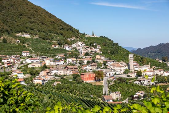 Strada del Prosecco di Valdobbiadene e Conegliano La strada del vino da fare in Veneto wjarek - Shutterstock.com 