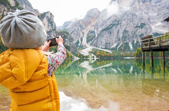 Lago di Braies Lago di Braies Shutterstock.com 