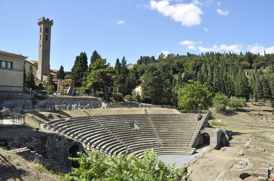 Teatro romano Teatro romano Peter Moulton / Shutterstock.com 