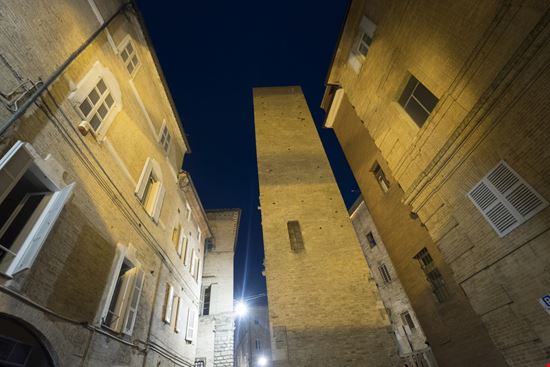 Fermo Fermo Claudio Giovanni Colombo - Shutterstock.com 