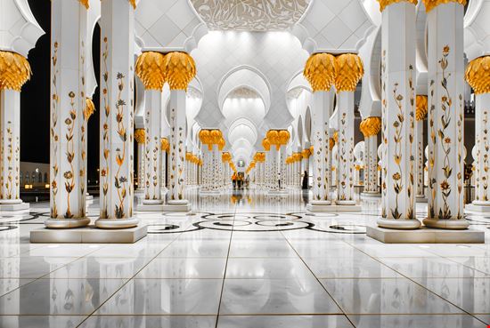 Gran Moschea dello Sceicco Zayed Gran Moschea dello Sceicco Zayed kurmyshov - Istockphoto.com 