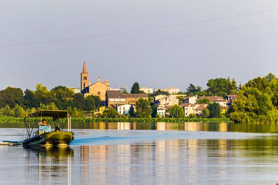 Mantova I laghi stock.adobe.com 