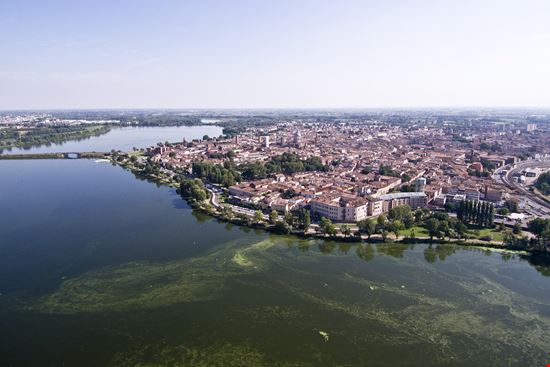 Mantova I laghi stock.adobe.com 