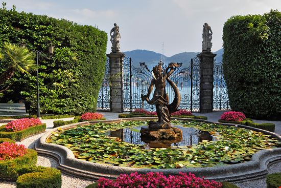 Villa Carlotta La villa sul lago di Como stock.adobe.com 