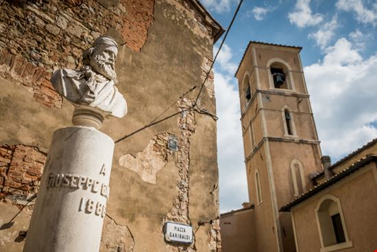 Campiglia Marittima Il Centro Storico Shutterstock.com 