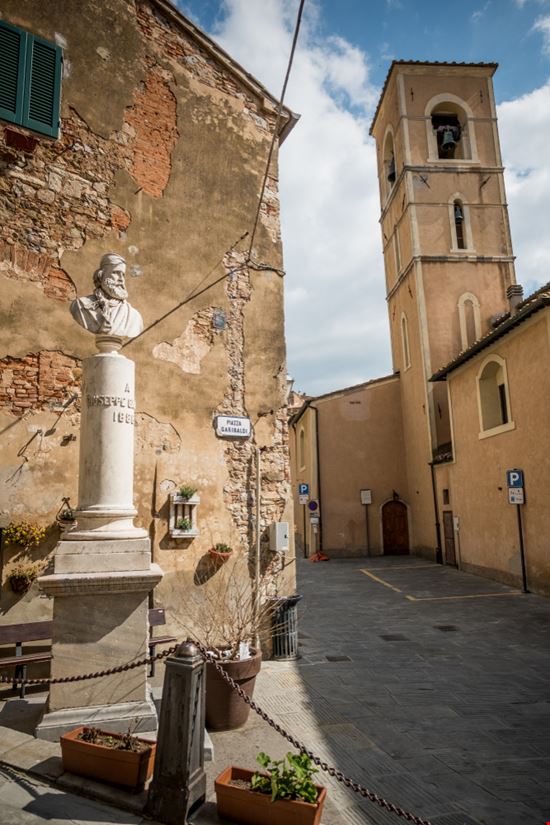 Campiglia Marittima Il Centro Storico Shutterstock.com 