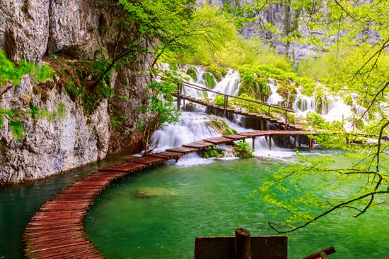 Plitvice National Park Il parco delle cascate nel cuore della Croazia Shutterstock.com 