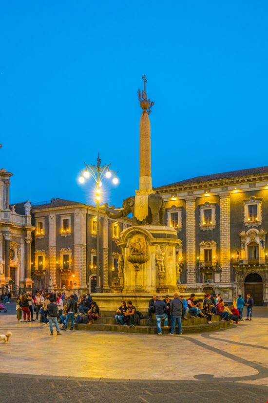 Fontana dell’Elefante Fontana dell’Elefante trabantos / Shutterstock.com 