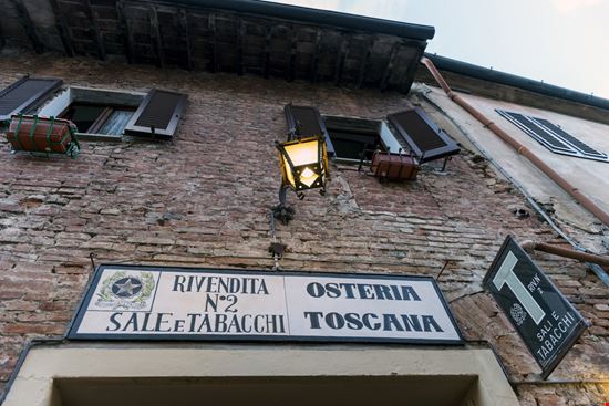 Osteria da Chichibio Osteria da Chichibio ANTONIO TRUZZI / Shutterstock.com 