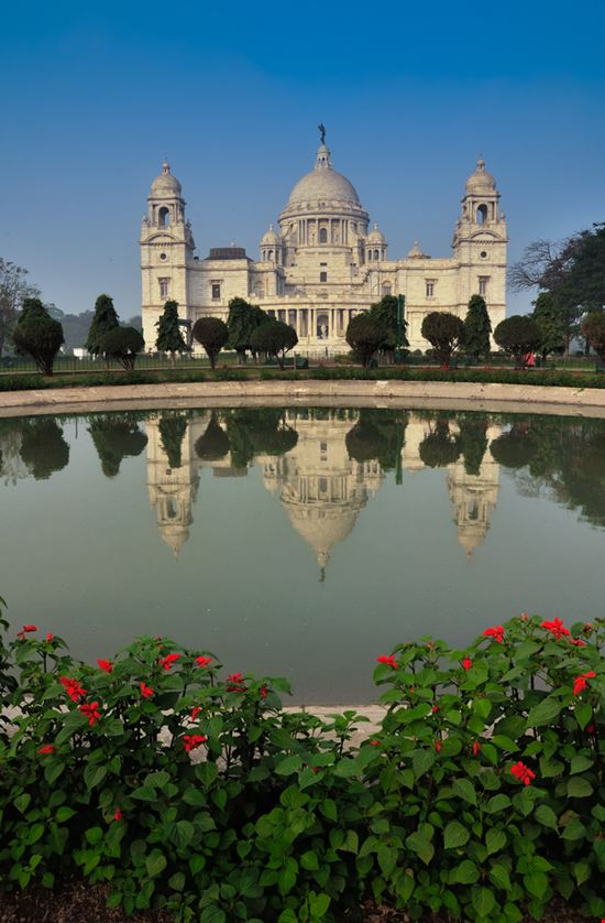 Victoria Memorial Victoria Memorial Rudra Narayan Mitra - Shutterstock.com 