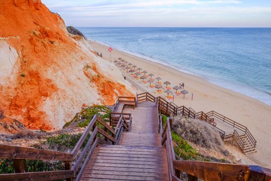 Albufeira Le spiagge più belle Elena Krivorotova / Shutterstock.com 